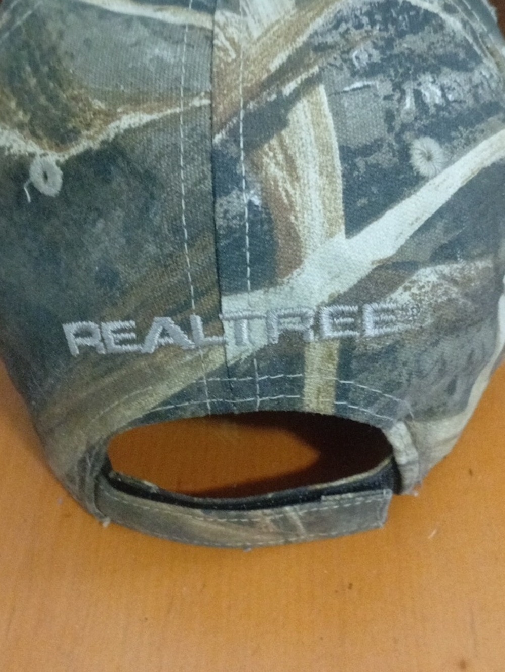 Realtree Hat - Picture 3 of 5